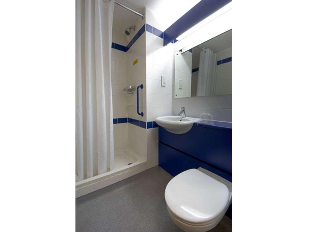 Travelodge Birmingham Oldbury Oldbury  Kültér fotó